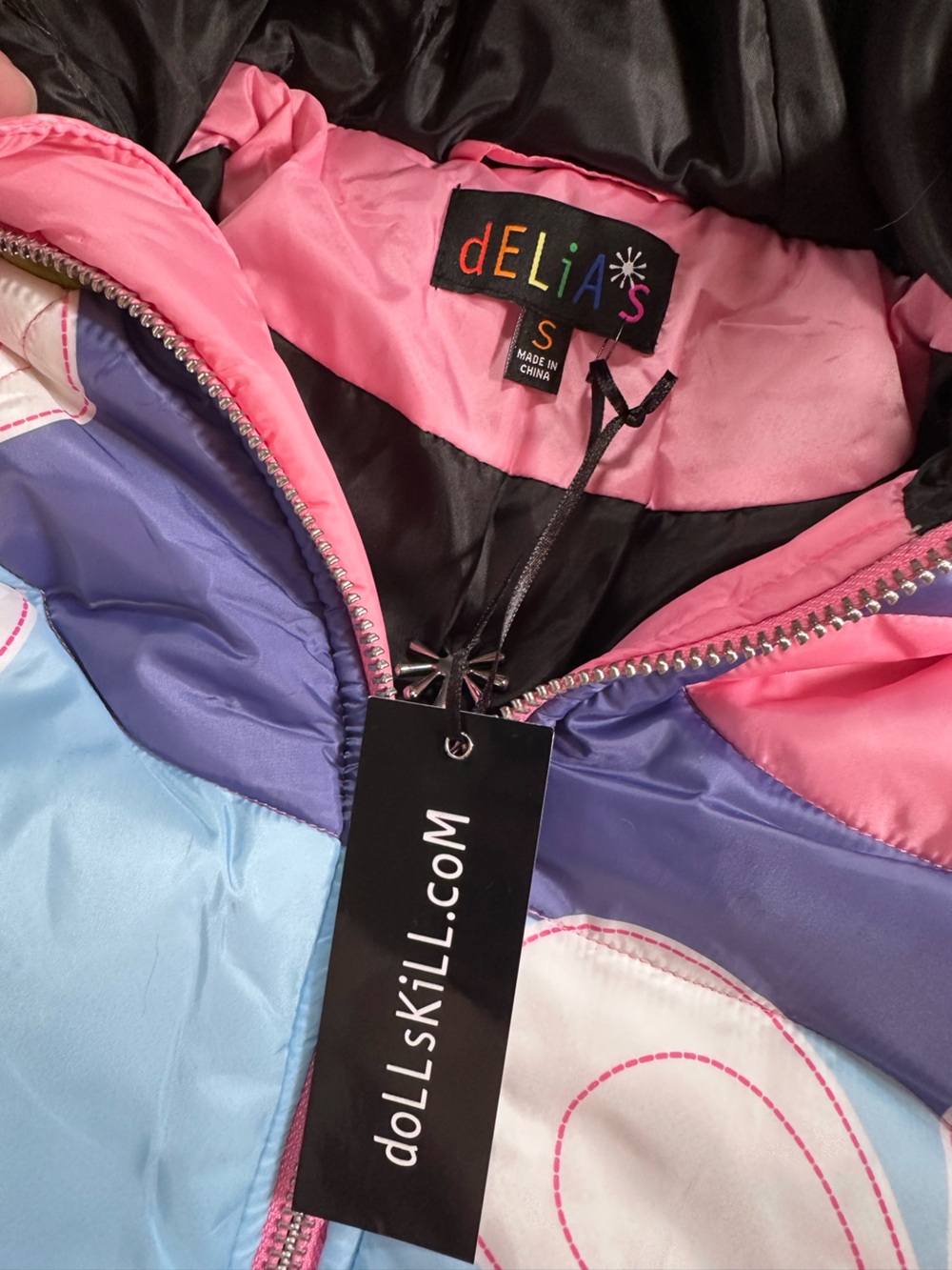Delia’s • X Dolls Kill Show & Tell Quilted Floral Puffer Jacket - Picture 7 of 16